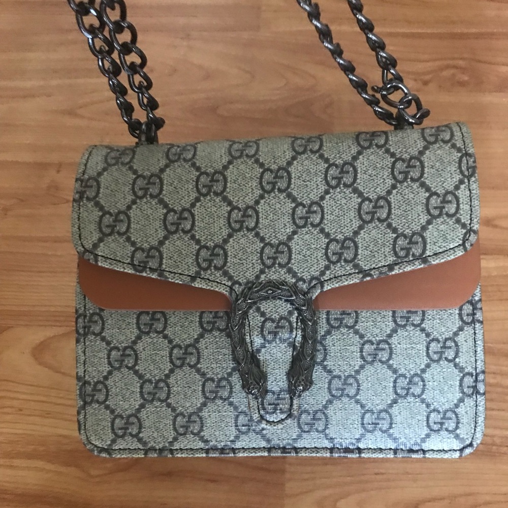 Mini crossbody bag